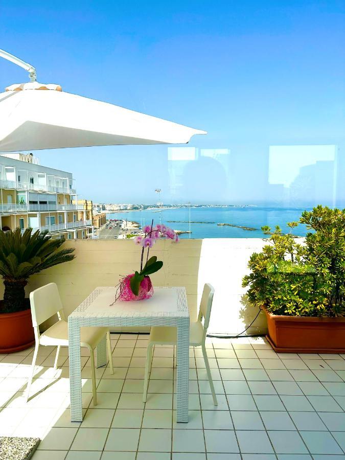 バーリLa Mia Terrazza Sul Mare - Mared'Amareアパートメント エクステリア 写真