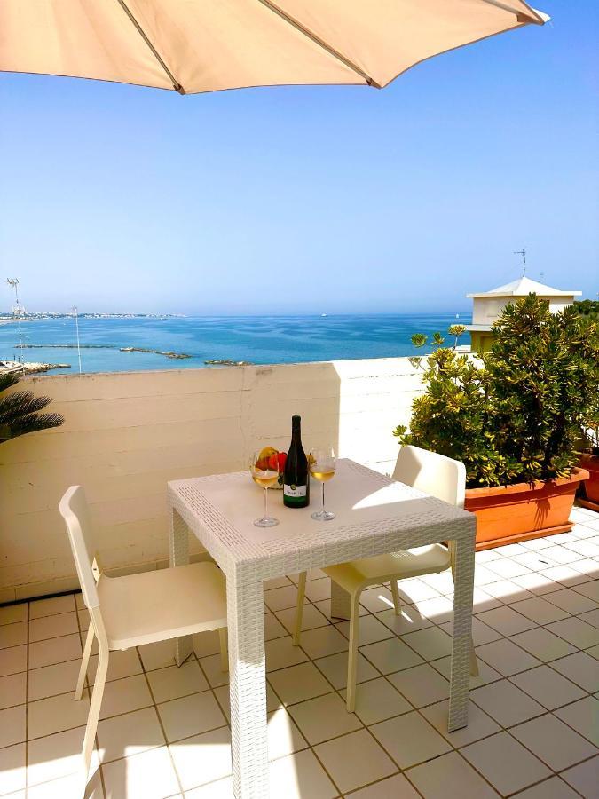 バーリLa Mia Terrazza Sul Mare - Mared'Amareアパートメント エクステリア 写真