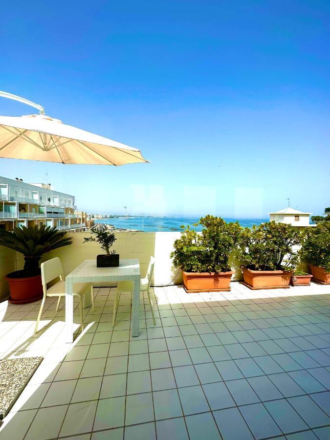 バーリLa Mia Terrazza Sul Mare - Mared'Amareアパートメント エクステリア 写真